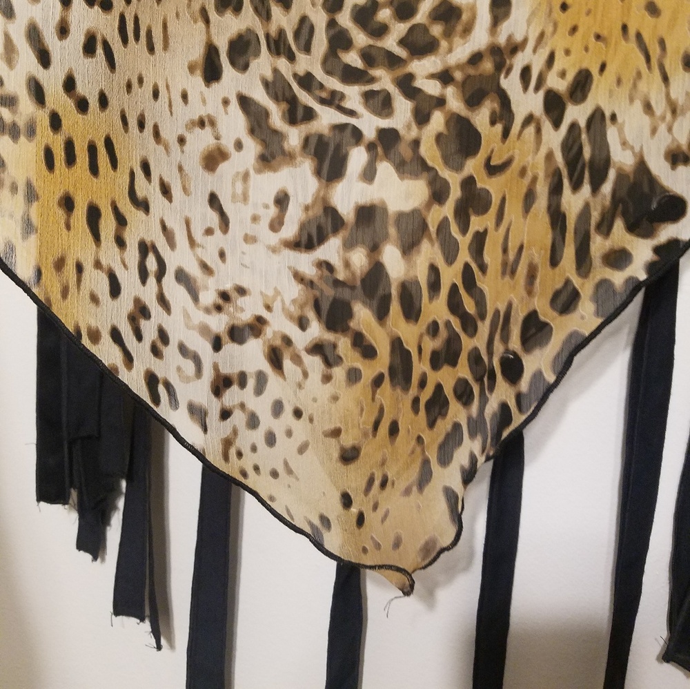 blouse - Picture 3 of 3